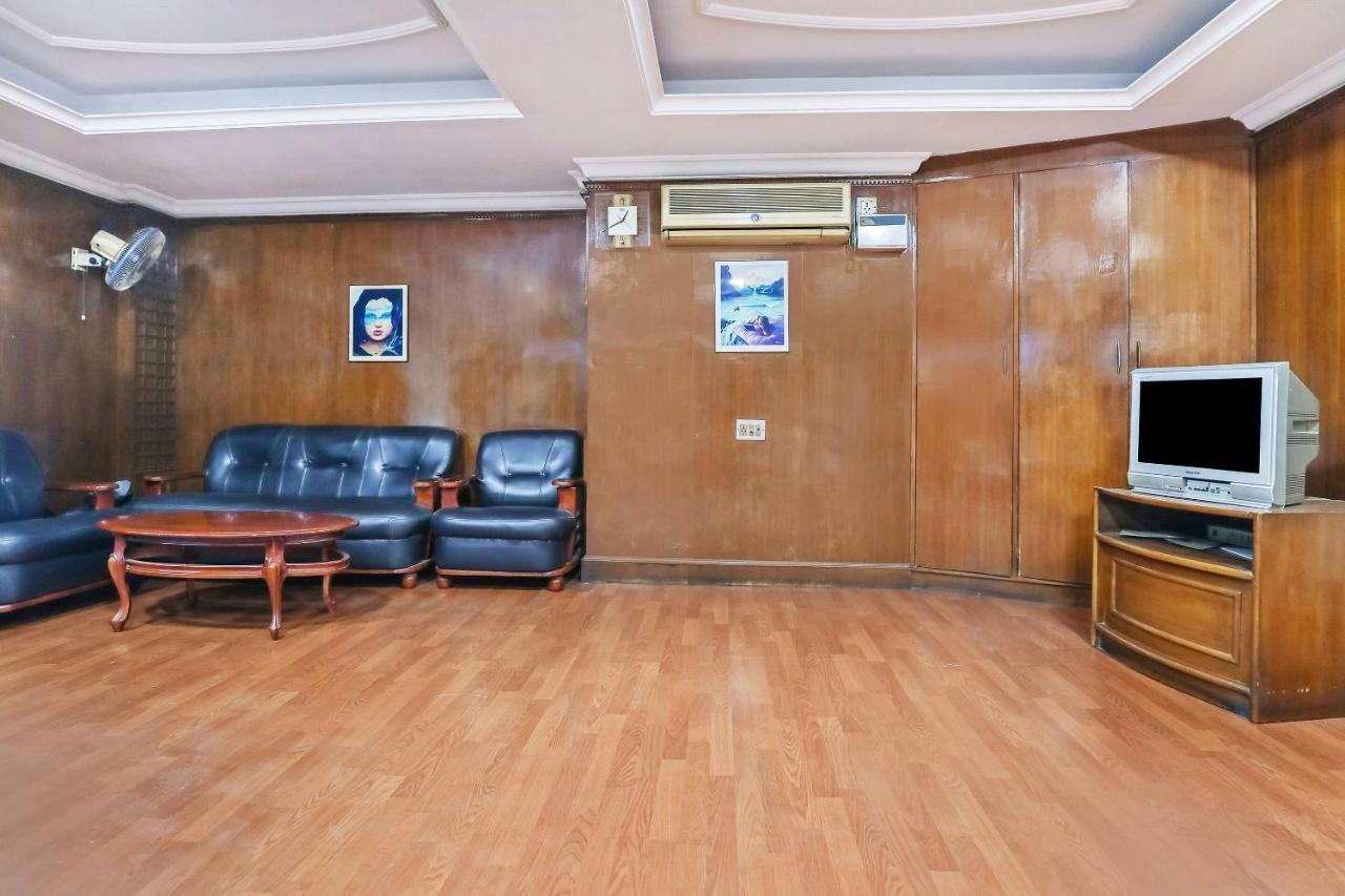 Oyo Hotel Hindustan Deluxe Mangalore Buitenkant foto